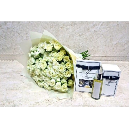 Baby Rose White Hand Bouquet 34