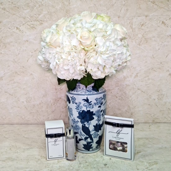 Iranian Vase with Hydrangea 4