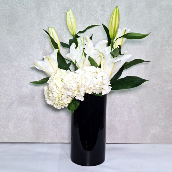 Black Vase 200 Black Vase 200