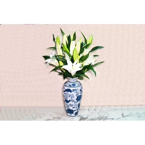 ceramic vase lily