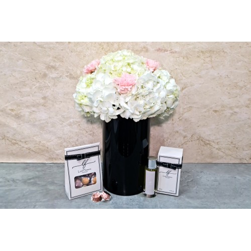 hydrangea black vase 5